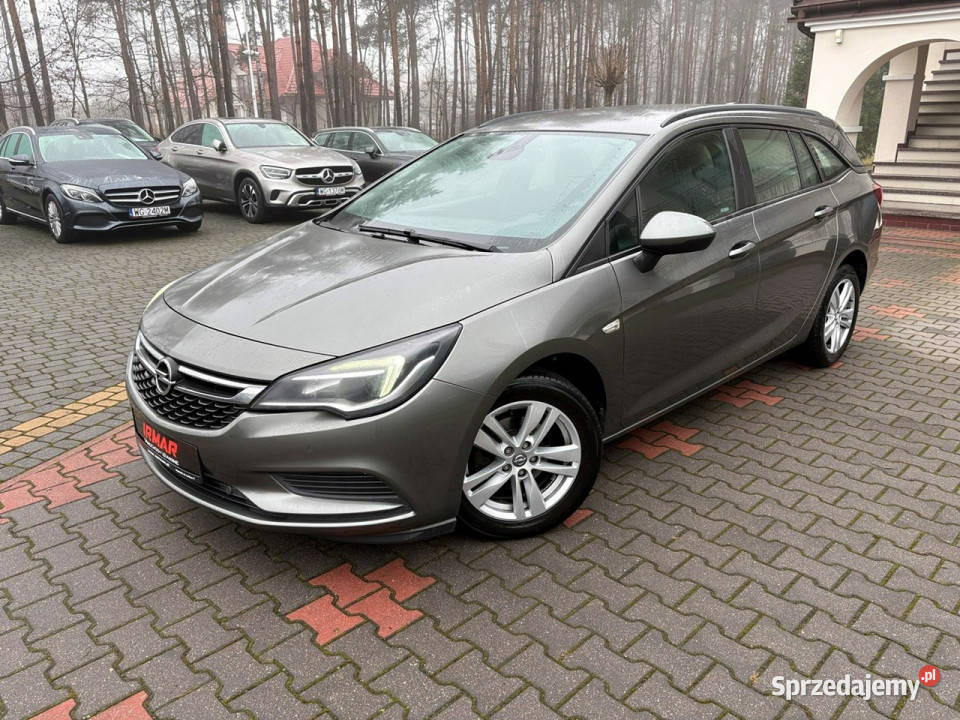 Opel Astra 14 150 Automat Alu felgi CarPlay FV23 sprzedam