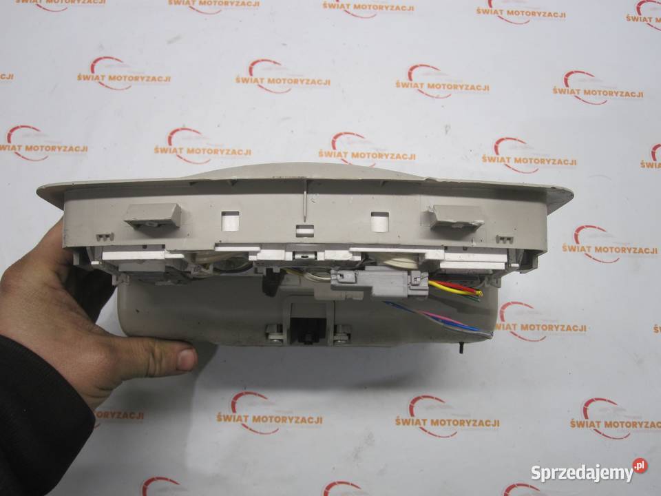 NISSAN LEAF I 11r lampka podsufitki NF12J1G osobowe