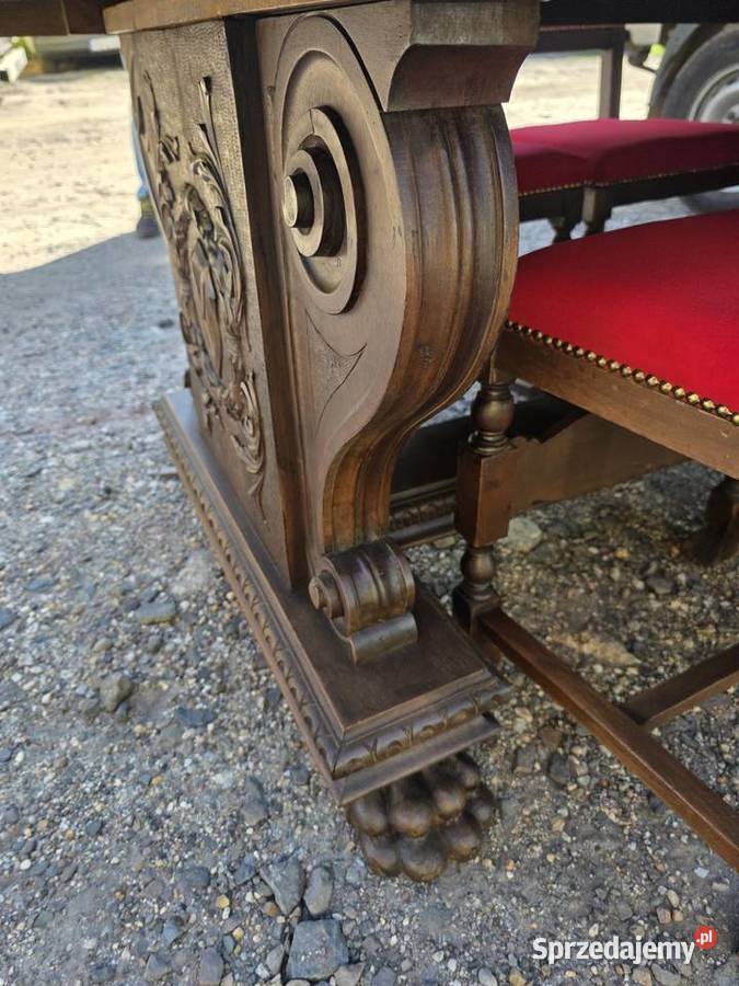 Włoski rzeźbiony stół na łapach z 4 krzesłami Meble Wałbrzych sprzedam