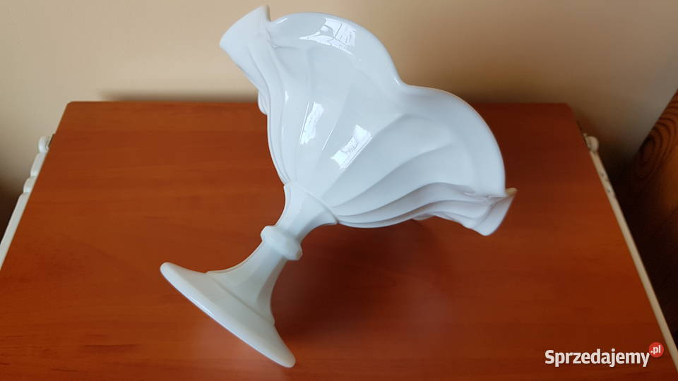 Szklana patera owocarka lattimo z falbanką Porcelana i szkło Dąbrowa Górnicza sprzedam