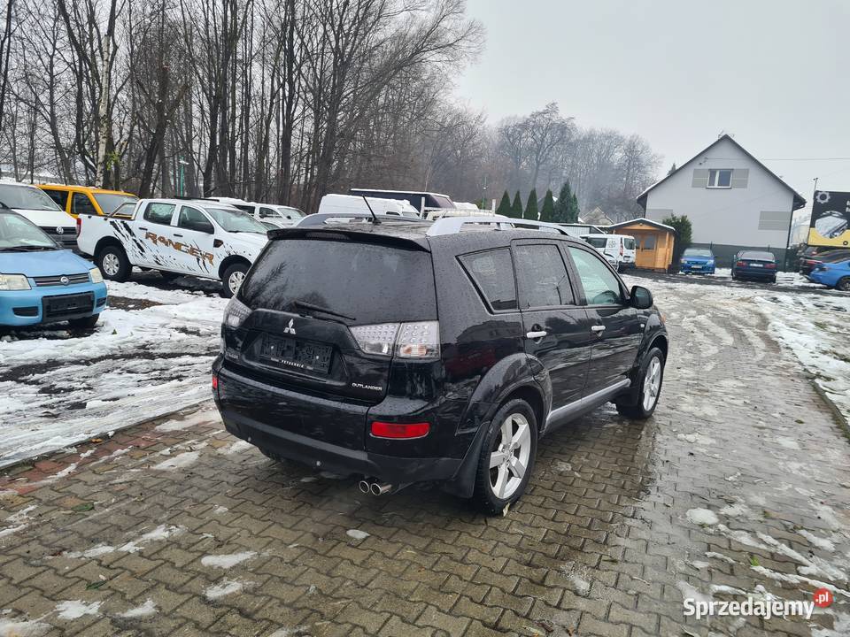 Mitsubishi Outlander 4x4 22d 156 183 7 osób 6 Bujaków
