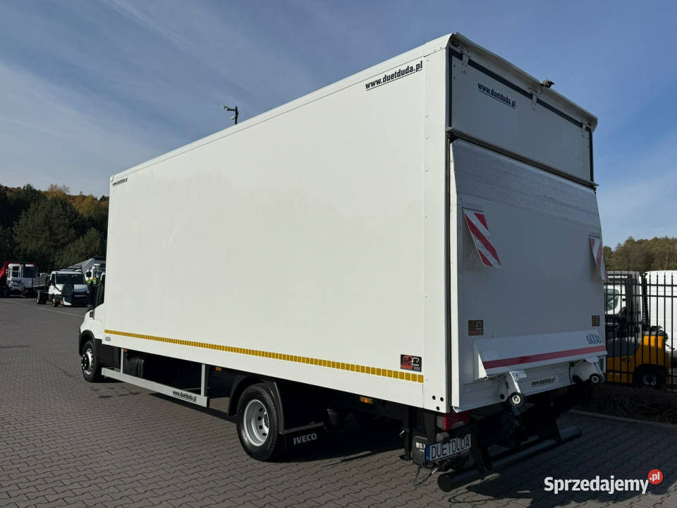 Iveco Daily 72C18 Kontener HIMATIC 15 Euro Palet klimatyzacja Samochody ciężarowe świętokrzyskie Widełki
