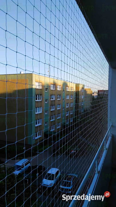 Montowanie siatki na balkonie przeciw ptakom Warszawa