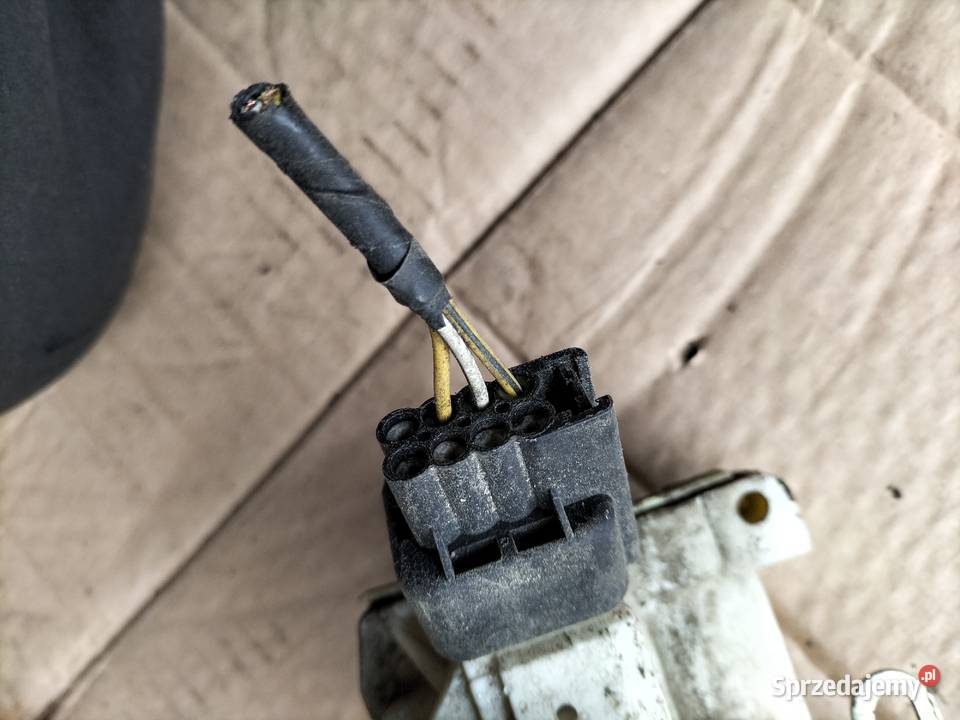 MONDEO MK1 MK2 ZAMEK RĄCZKA PRAWY TYŁ zamki, wkładki, kluczyki Kamień-Kolonia