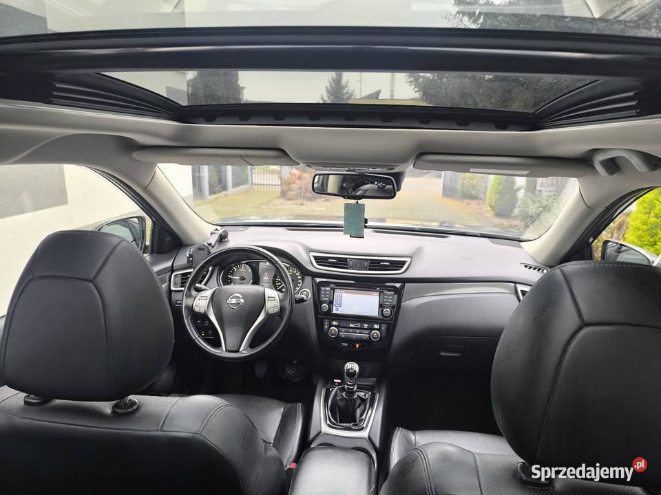 Nissan X TRAIL diesel 16 130 niski przebieg lakier metallic Trzemeszno