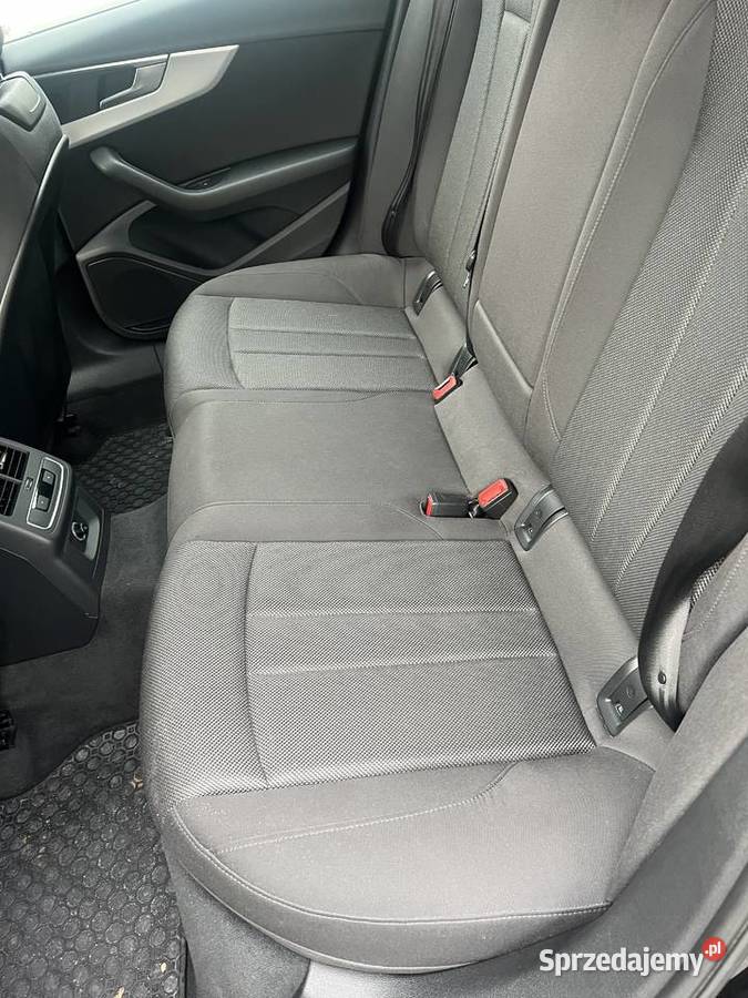 Fotele Audi A4 B9 Avant Rok produkcji 2017