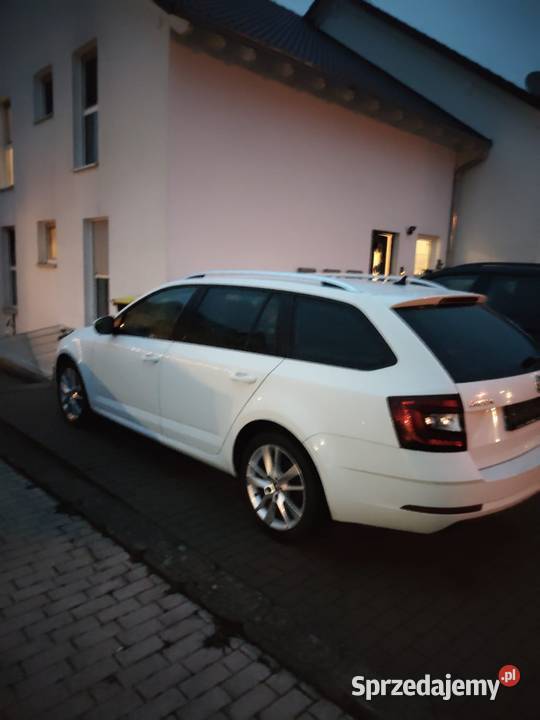 SKODA OCTAVIA 2017r FULL LED TDI DSG7 światła przeciwmgielne śląskie