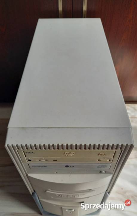 Retro obudowa PC z zawartością Susz