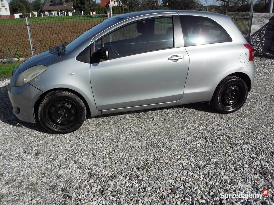 Toyota Yaris II 13benzyna do poprawek Yaris Bochnia sprzedam