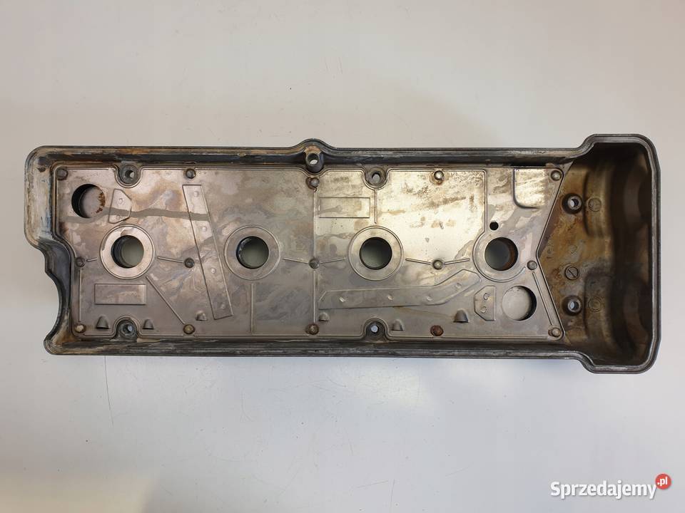 Suzuki Vitara 20 16V POKRYWA ZAWORÓW osobowe Chełm