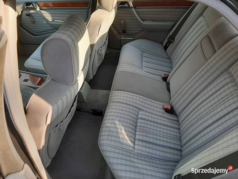 MERCEDESBENZ 230E W124 SZEROKA LISTWA NISKI 4/5 Proszowice