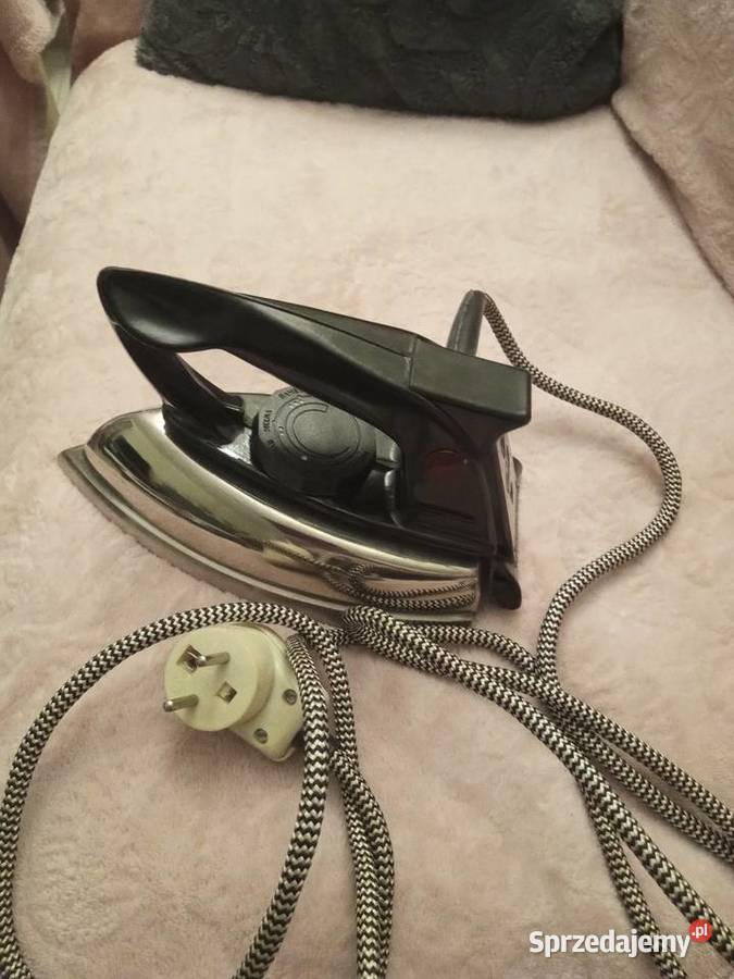 Żelazko z czasów PRLu Mysłowice