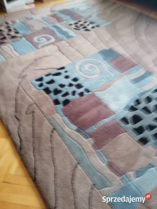 Sprzedam dywan 3 x 25 m 2.5m sprzedam