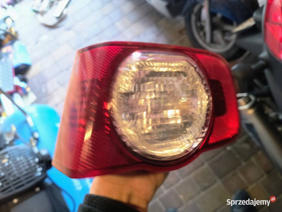 Lampa tylna C3 Picasso zderzaka Rok produkcji 2010 Lampy tylne