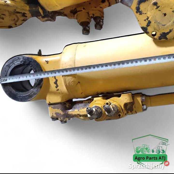 Siłownik Cylinder Ramienia Wysięgnika 70701XZ870 Ciechanowiec