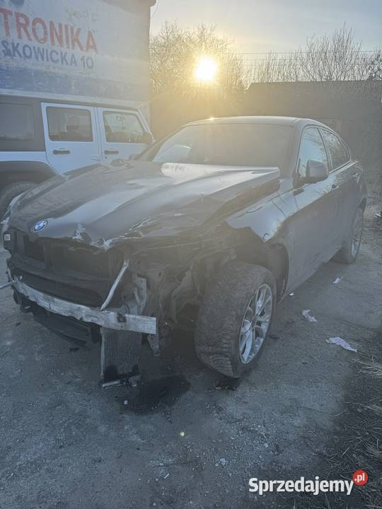 Bmw x6 f16 2015r m50d 381 msport uszkodzone