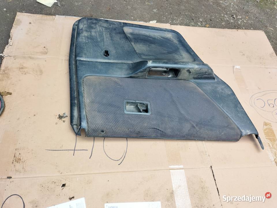 AUDI 80 B3 80B3 80B4 80 B4 8A0867305A KOMBI Kamień-Kolonia