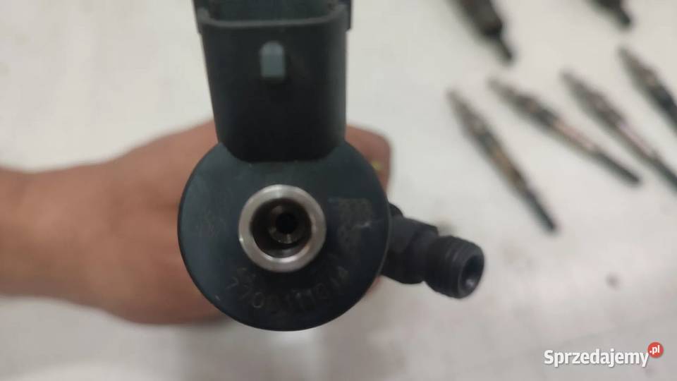 WTRYSKIWACZ 7700111014 0445110021 19 DCI F9K Włoszczowa