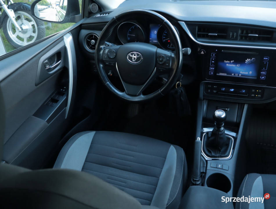 Toyota Auris 16 Valvematic wielofunkcyjna kierownica lubelskie