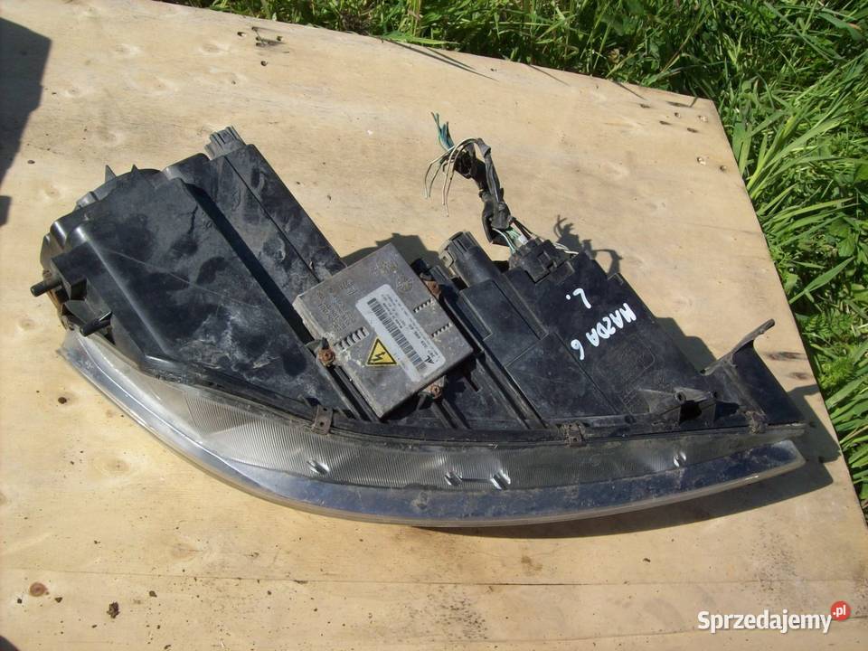 Mazda 6 Lampa przod przednia prawa lewa Xenon Lampy przednie