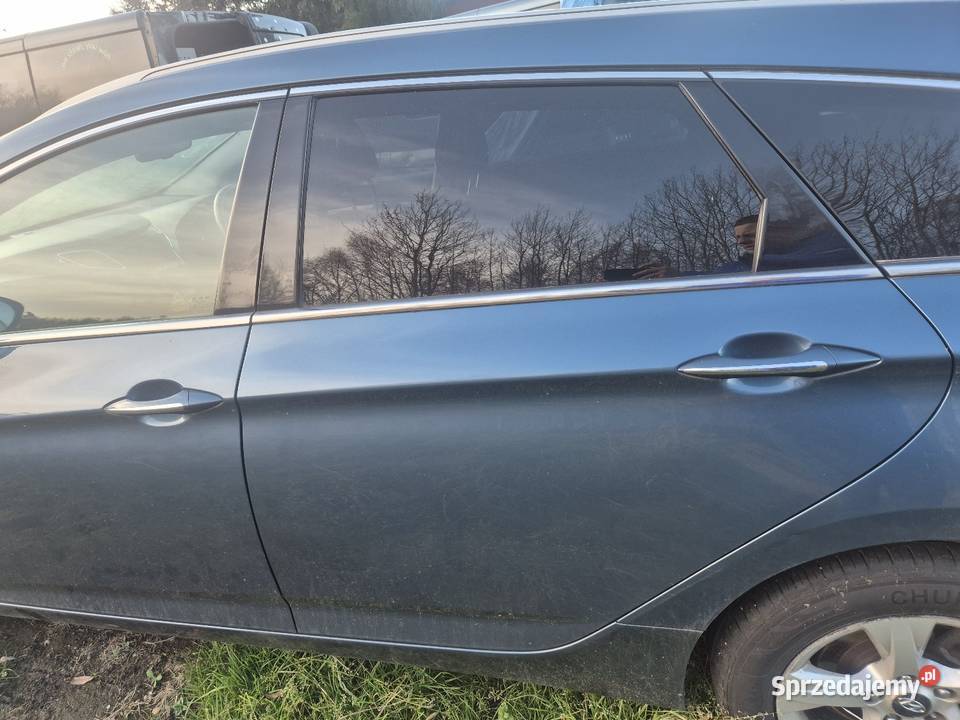 Hyundai i40 drzwi lewy tył YU6 Nawojów Łużycki