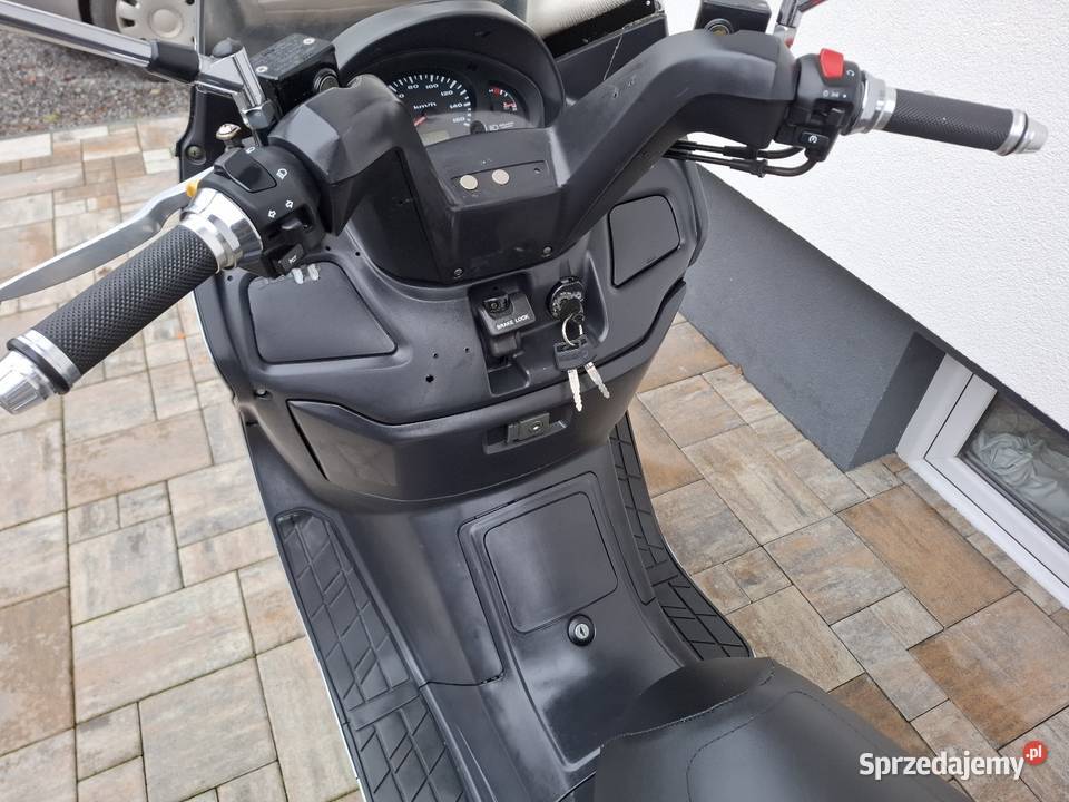 Suzuki An 400 Burgman 2000 przebieg 33 32konie nieuszkodzony Chobrzany