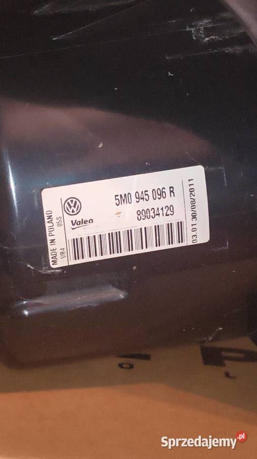 Lampy PrawaLewa tylna Golf 5 Plus Rok produkcji 2011 Janowiec sprzedam