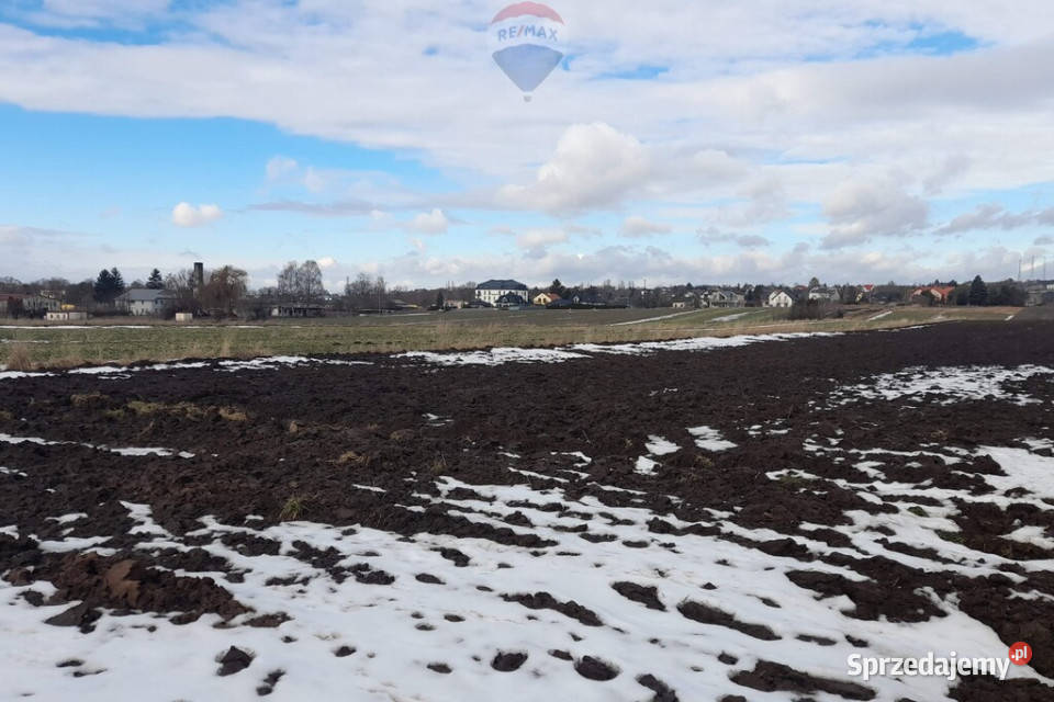 DZIAŁKA BUDOWLANA W MIECHOWIE Miechów