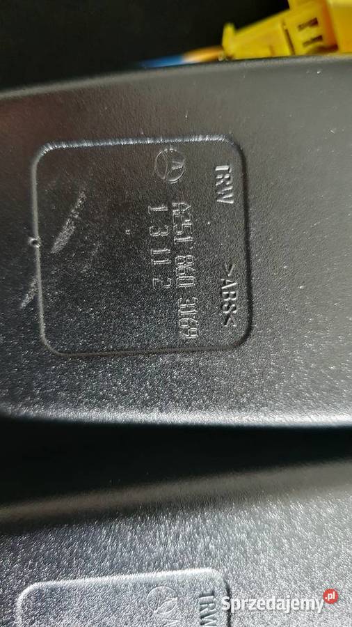 Klamra Zapinka Pasa Mercedes R Klasa W251 350 Rok produkcji 2013 Rzgów