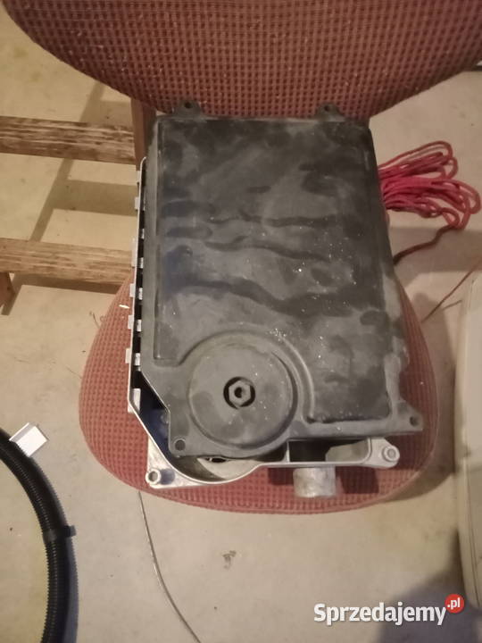 Mercedes W124 500e 420e 400 obudowa komputerów Rok produkcji 1992 Radom sprzedam