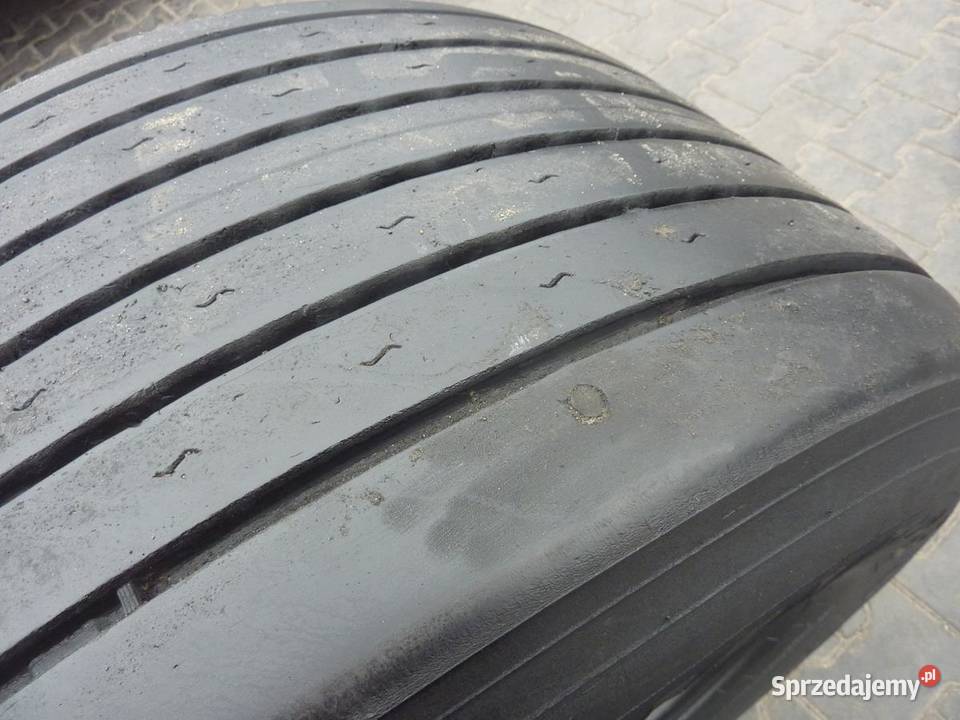 Opona używana ciężarowa 43550R195 KUMHO KLT03 Zaścianki