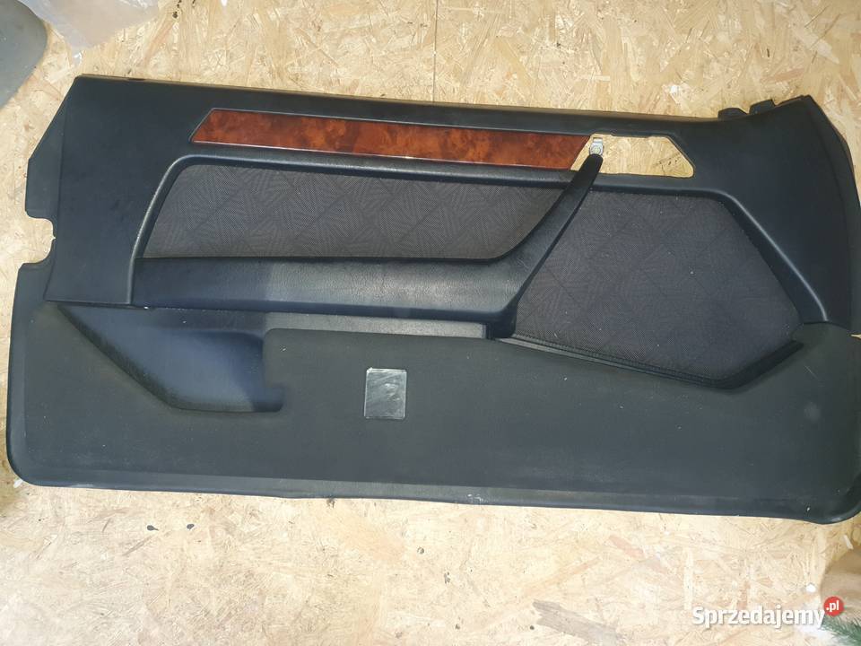 Boczki drzwiowe w124 coupe c124 boczek lewy i mazowieckie sprzedam
