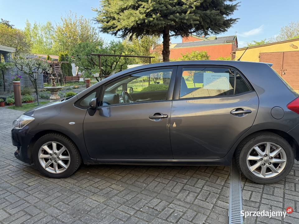Toyota Auris 16 vvti 124 LPG nieuszkodzony Kutno sprzedam