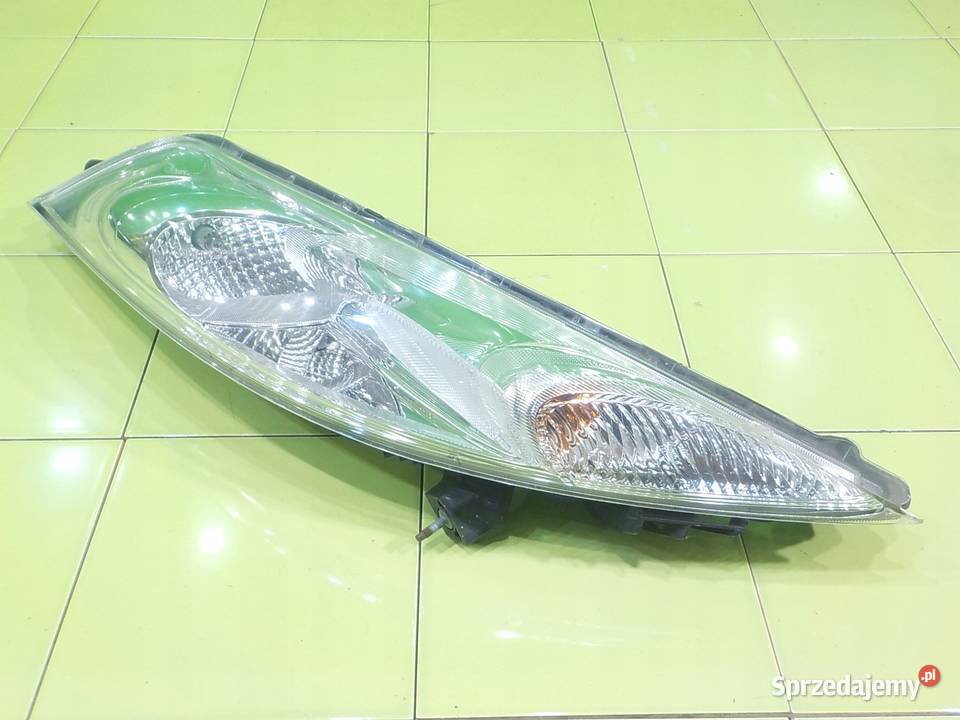 NISSAN JUKE F15 I 15 DCI 11r HB 5D lampa prawa Suków