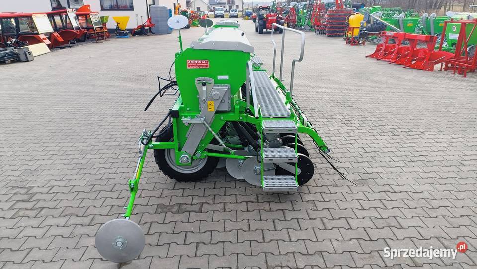 Siewnik zbożowy 25M BOMET AGROMASZ EUROMASZ Siewniki i sadzarki Tarnogród