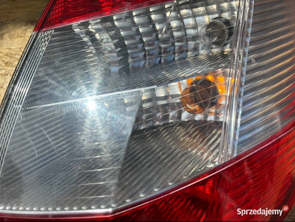 Lampa prawy tył 8200493375 Renault Scenic II wielkopolskie