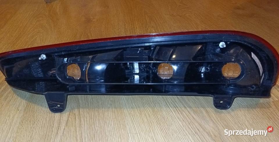 FORD FOCUS II KOMBI LAMPA TYLNA PRAWA wielkopolskie