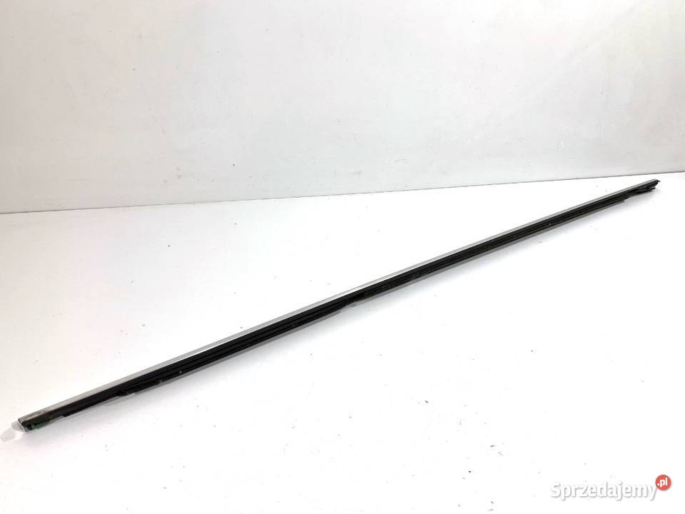 LISTWA ZGARNIAJĄCA TYŁ LEWY MERCEDES W176 sprzedam