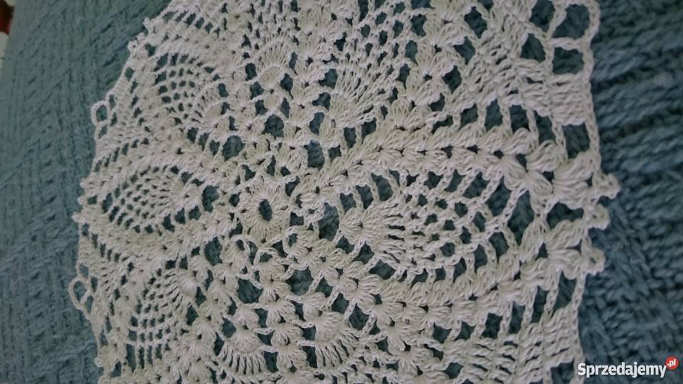 Serwetka biała z kordonka z wzorem ananasa Bolesławiec