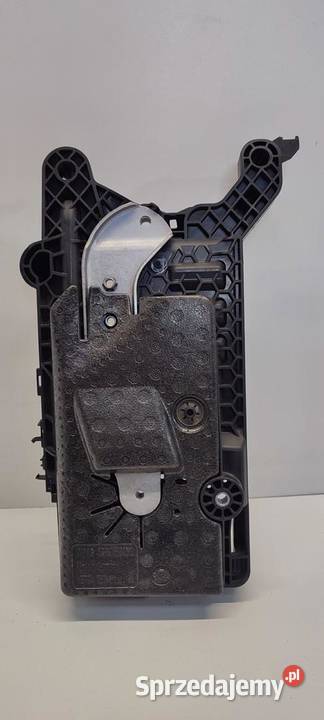 VW TIGUAN II PODSTAWA AKUMULATORA 5QF915331C dolnośląskie