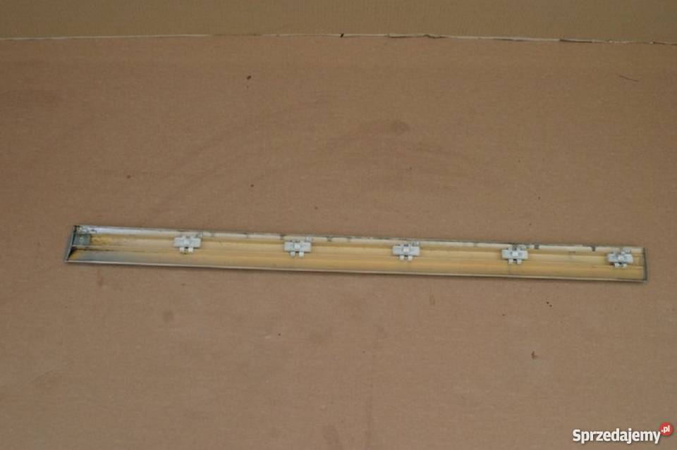 E KLASA LISTWA DRZWI LEWY PRZÓD 2106900362 osobowe Bieleń