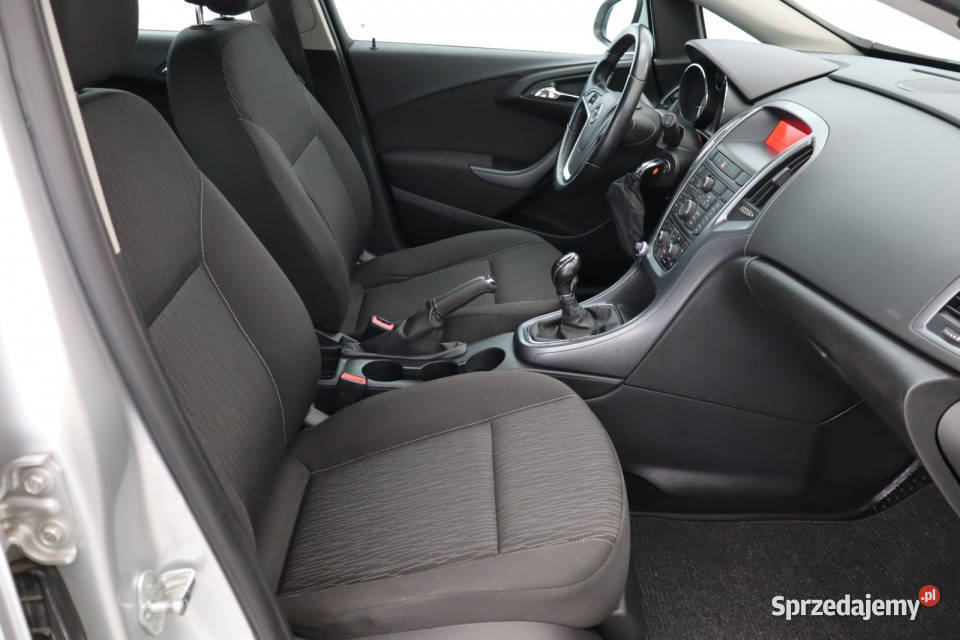 Opel Astra 14 T ASR (kontrola trakcji)