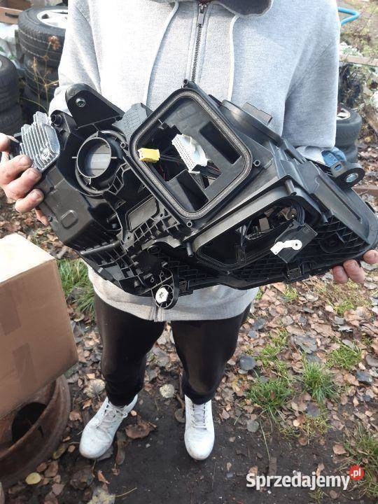 Lampa przednia lewa Mercedes W205 Multibeam osobowe