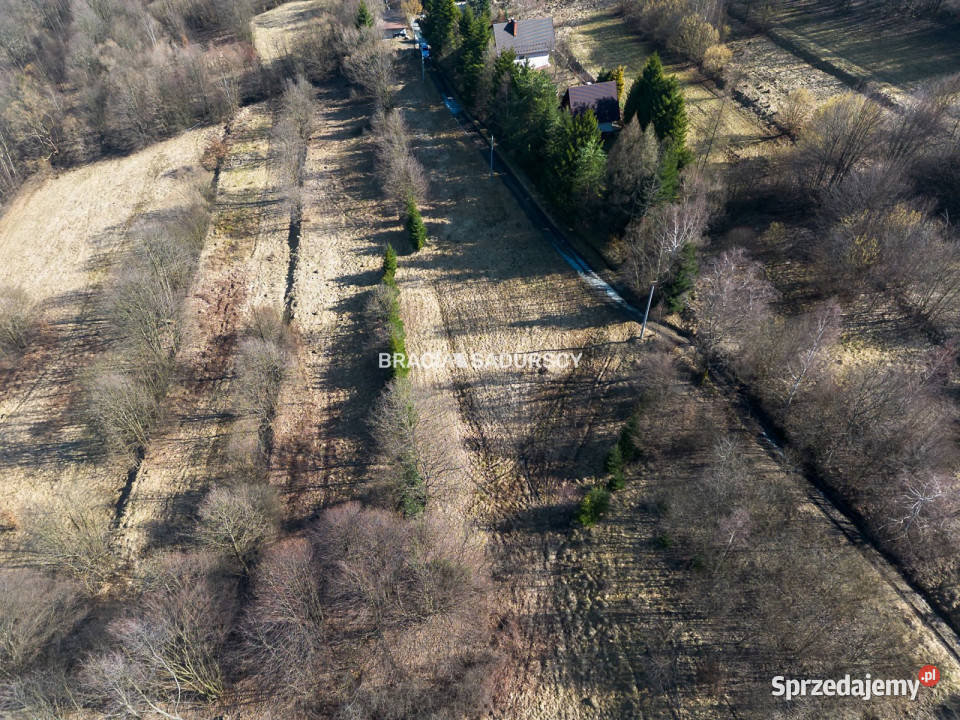 Grunt 1000m2 Stróża