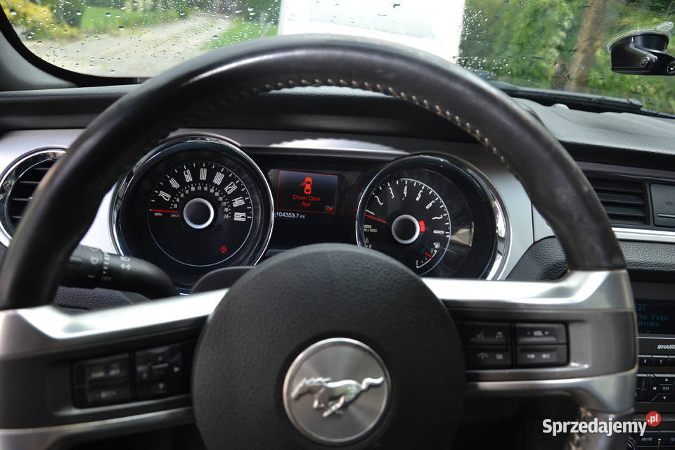 Ford Mustang 2014 V6 Coupe wersja PREMIUM z Mustang Marynin