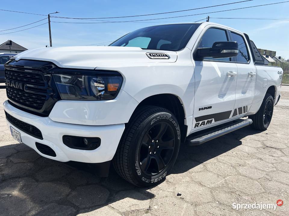 RAM 1500 57 HEMI 4X4 MAŁY PRZEBIEG LPG Pickup RAM Łapy