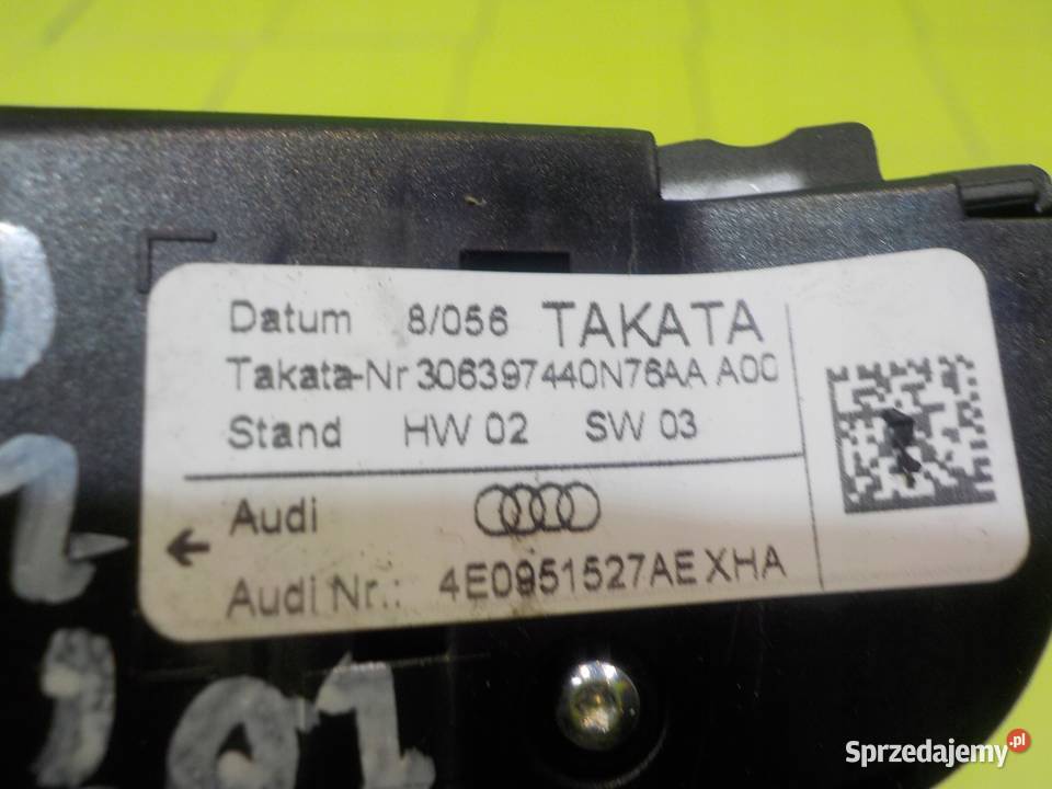 AUDI A3 8P II 20 TFSI 08r przelacznik kierownicy