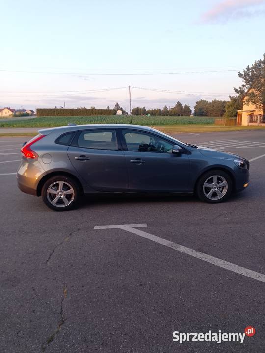 Sprzedam Volvo V40 20 D2 2017