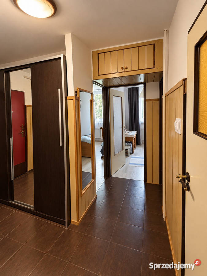3 pokoje 478 m 1 piętro balkon piwnica Wieliczka sprzedam