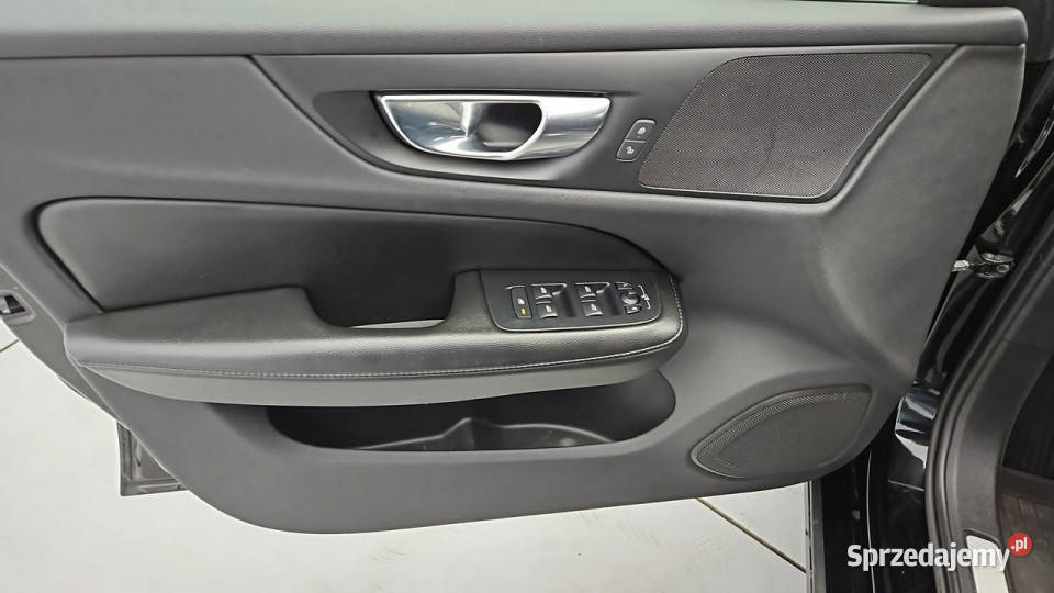 Volvo V60 V60 B4 D Momentum Z Polskiego Salonu centralny zamek mazowieckie Warszawa